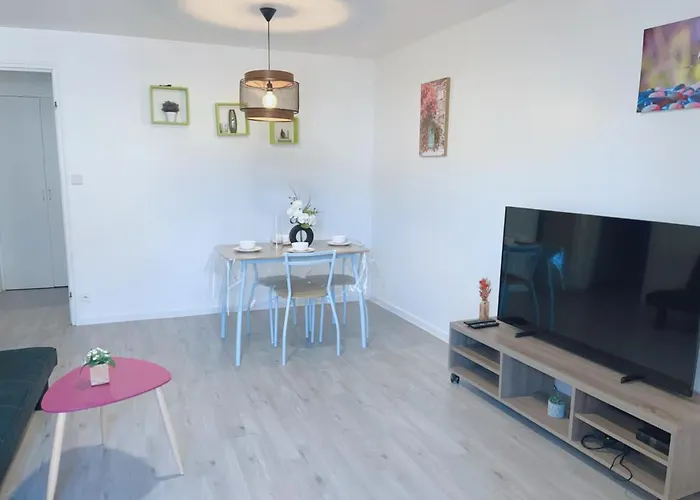 Apartmán 67m2 Hyper Centre: 2 Chambres, Cuisine Tv Wifi *